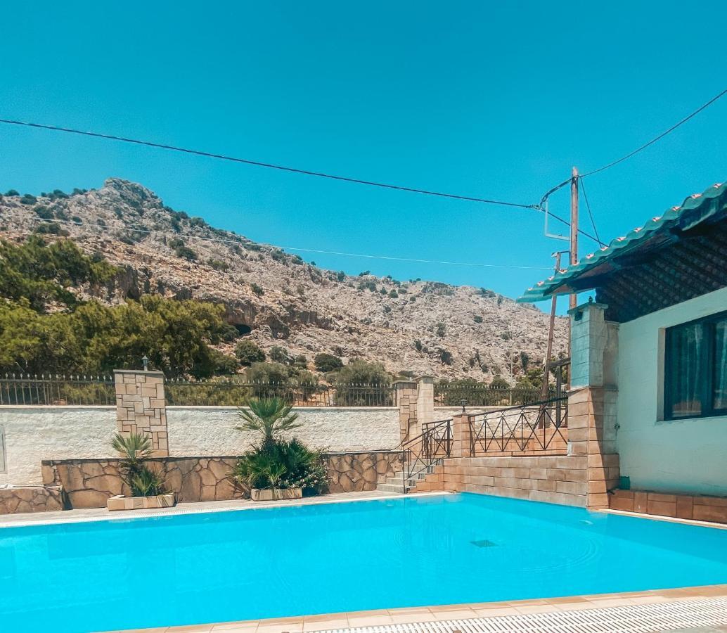 Theonia Villas Pefki المظهر الخارجي الصورة